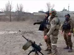 Бойцы чеченского полка МВД имени Ахмата Кадырова приступили к штурму завода в Мариуполе